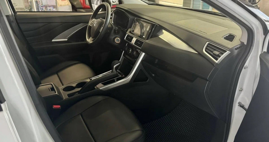MITSUBISHI Xpander PREMIUM